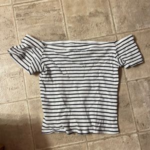 Womens cold shoulder crop top